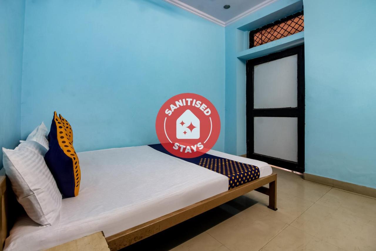 Spot On 40972 Hotel Gurubaksh Rāmpur Esterno foto