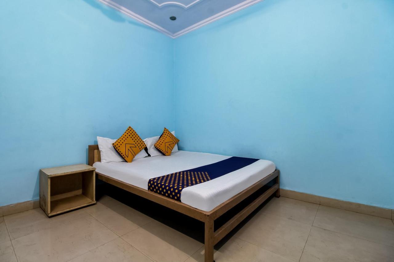 Spot On 40972 Hotel Gurubaksh Rāmpur Esterno foto
