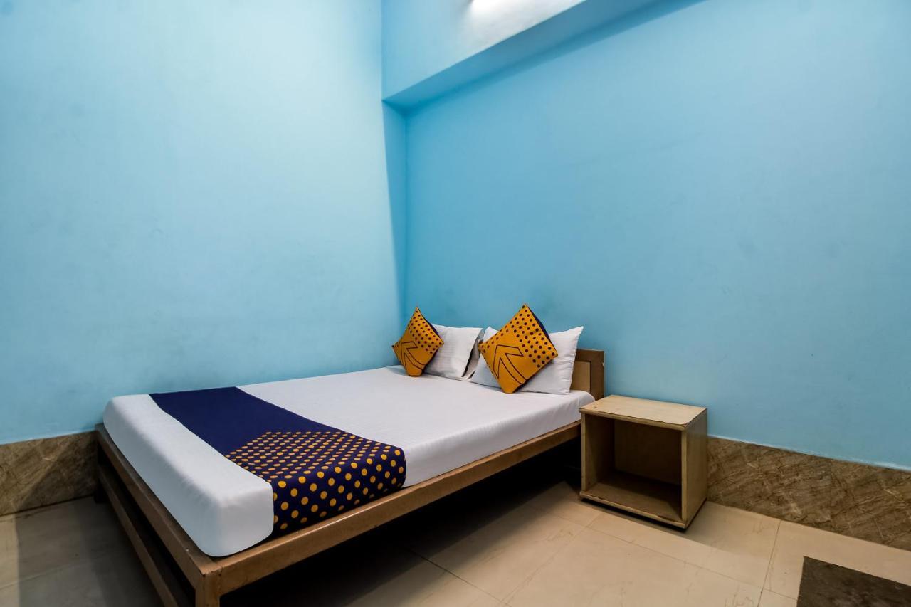 Spot On 40972 Hotel Gurubaksh Rāmpur Esterno foto