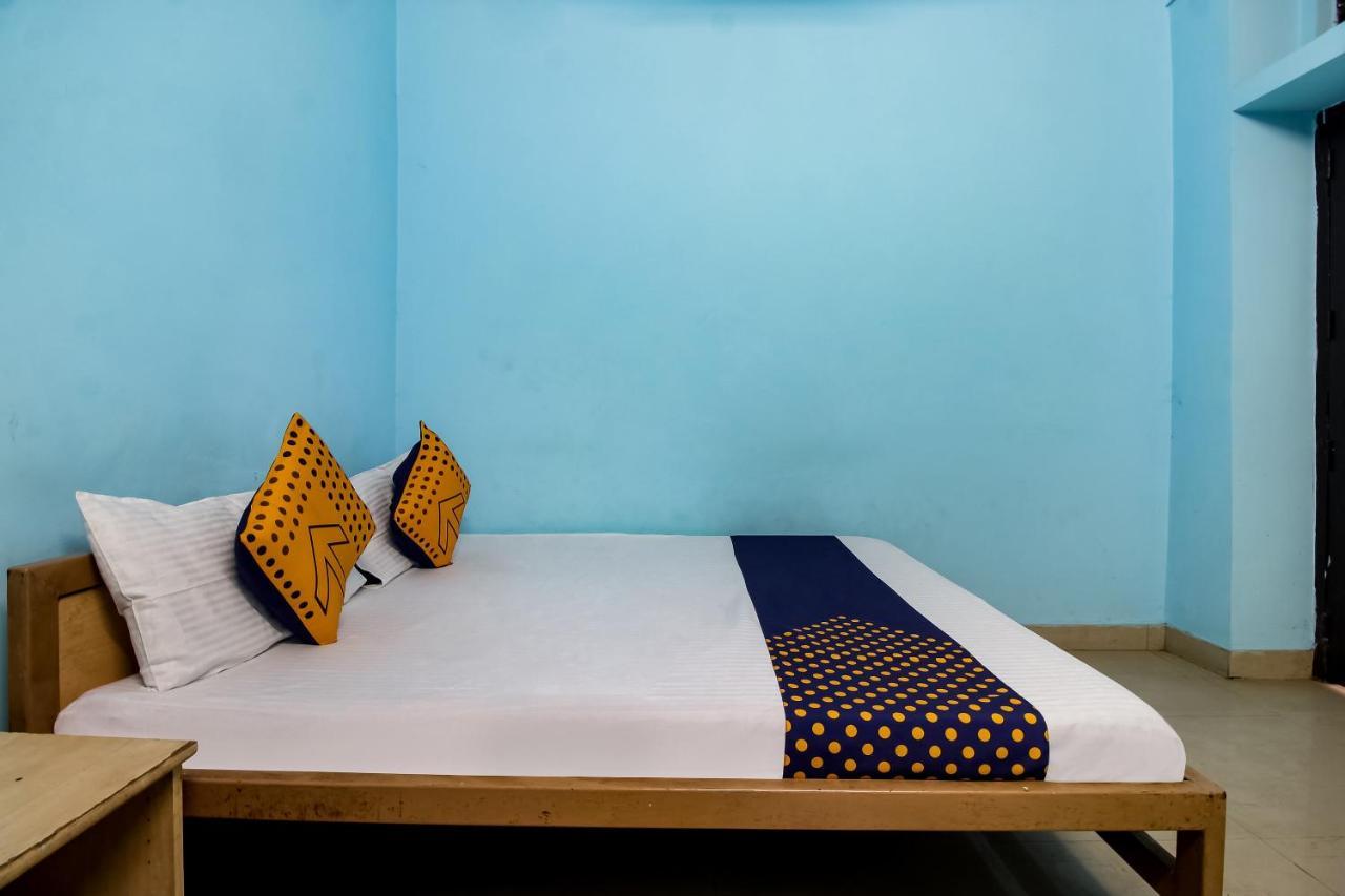 Spot On 40972 Hotel Gurubaksh Rāmpur Esterno foto